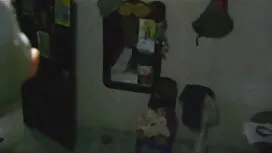 Gadis itu oleh seora ...
