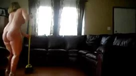 Orang-orang pergi ke ...
