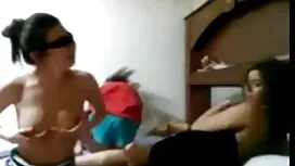Sendiri Nyata Gadis  ...