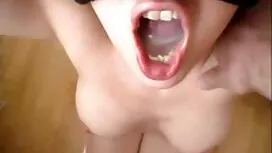 Perawat dengan tatu  ...