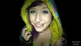 Suka gadis-gadis awe ...