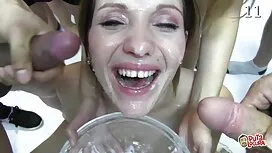 Seorang gadis berjab ...