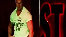 Pirang. video lucah  ...